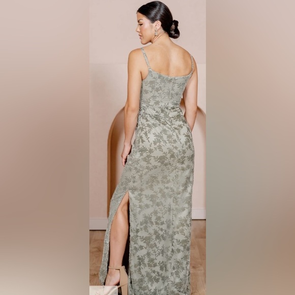 REVELRY bridesmaid/graduation sage burnout velvet dress - Picture 3 of 8